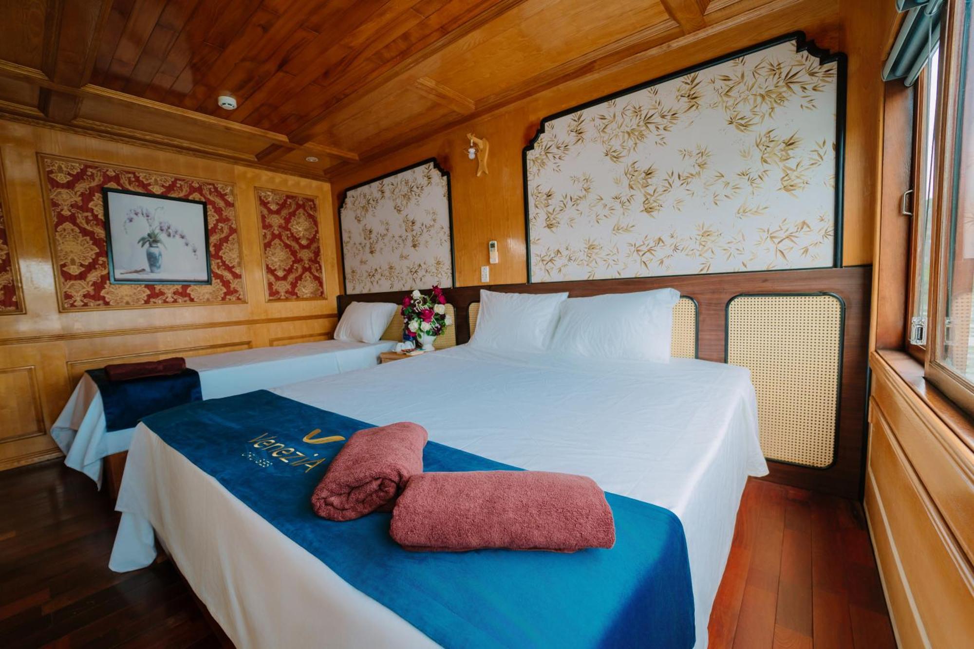 Venezia Cruises Hotel Hạ Long Ngoại thất bức ảnh